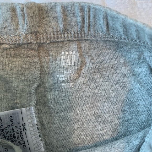GAP Toddler Joggers - Picture 4 of 6